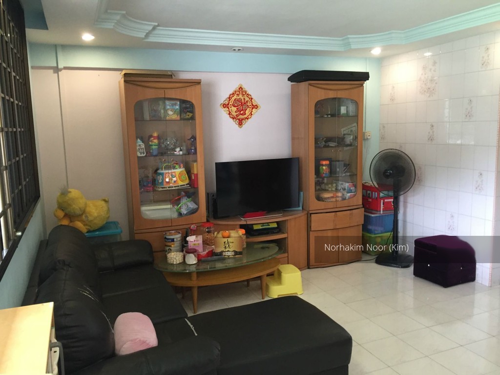 Hougang Avenue 6 thumbnail photo